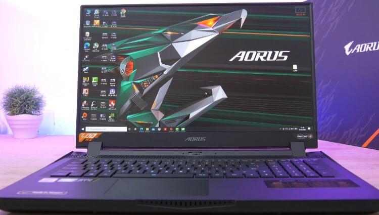 מחשב גיימינג נייד עם עיצוב אלגנטי AORUS 17G YC